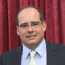 Michael Medeiros headshot